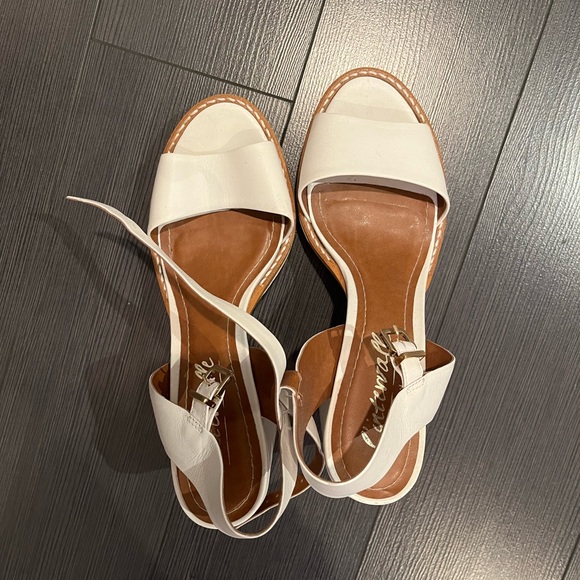 Cute strappy heels from l’Intervalle!! - Picture 1 of 5